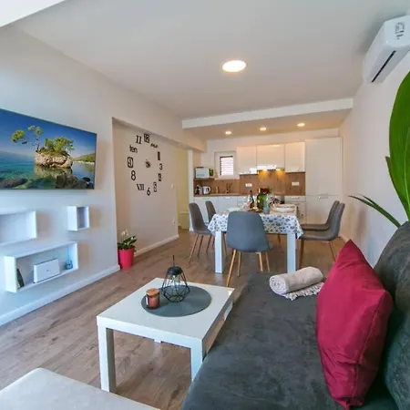 Macan Apartment